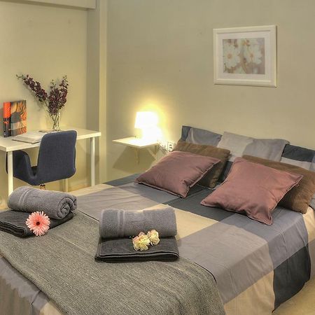 Apartamento Murillo En El Prado Sevilla Exterior foto
