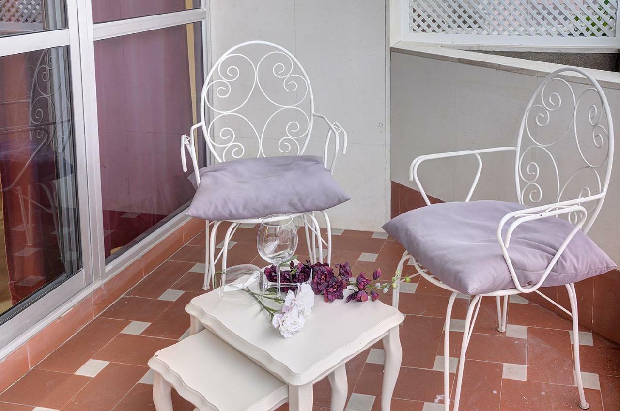 Apartamento Murillo En El Prado Sevilla Exterior foto
